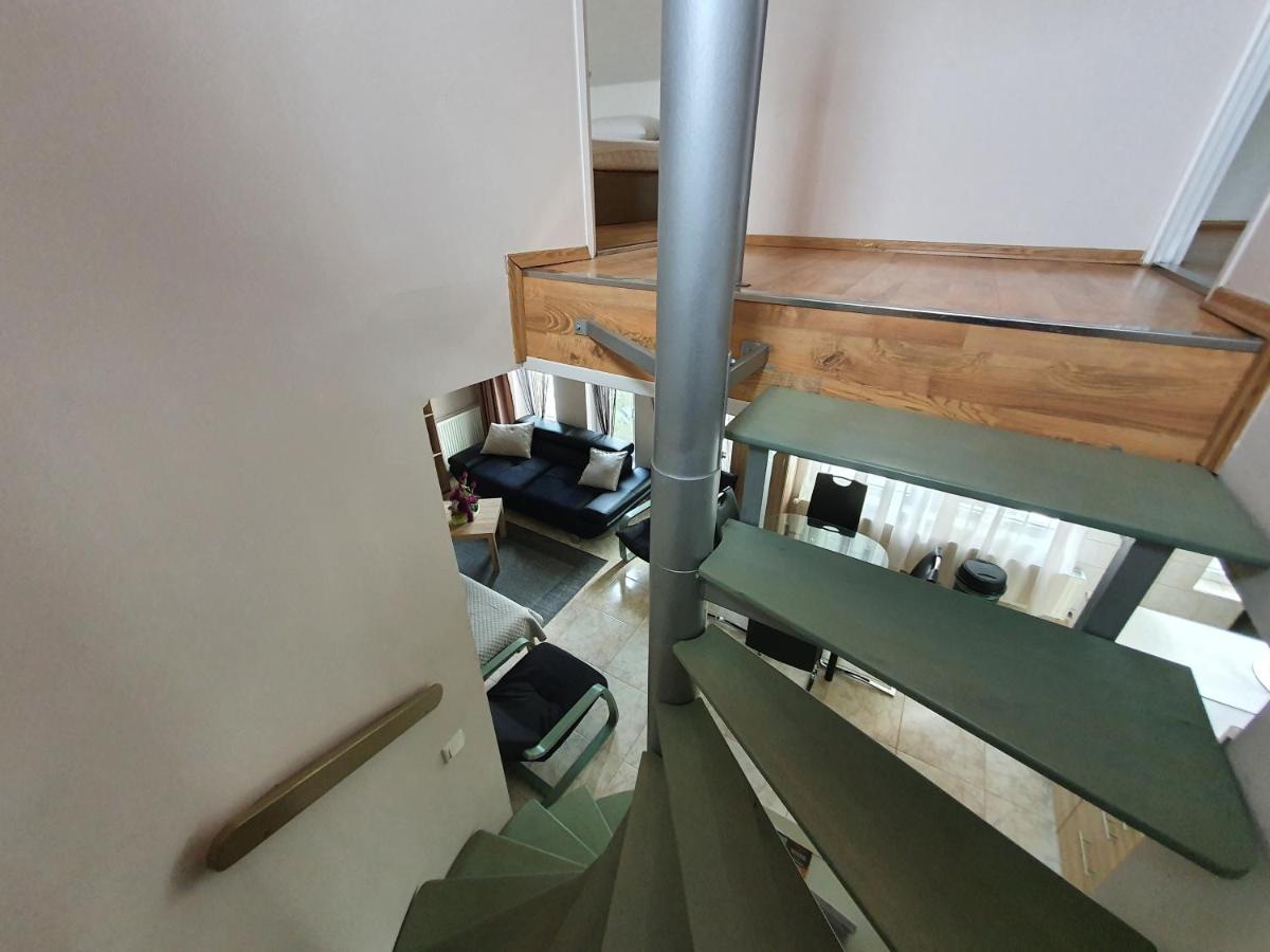 Nyil Wellnes Apartment *